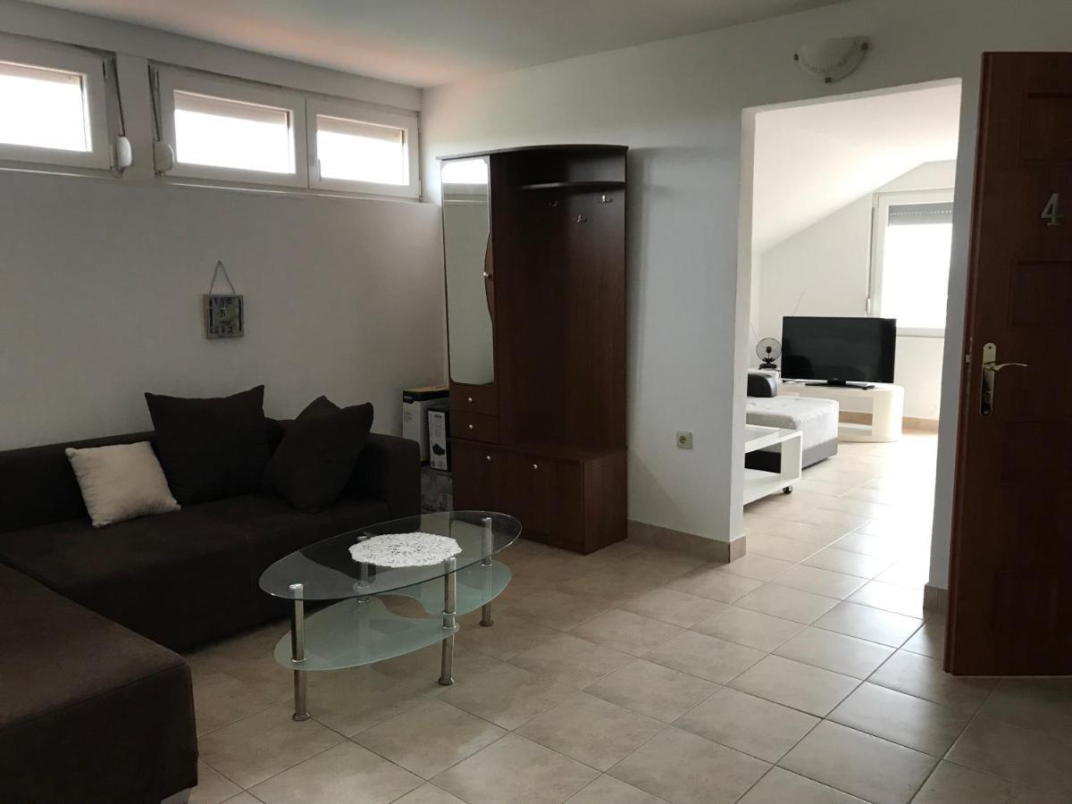 Apartmani Livk Debeljak Bagian luar foto